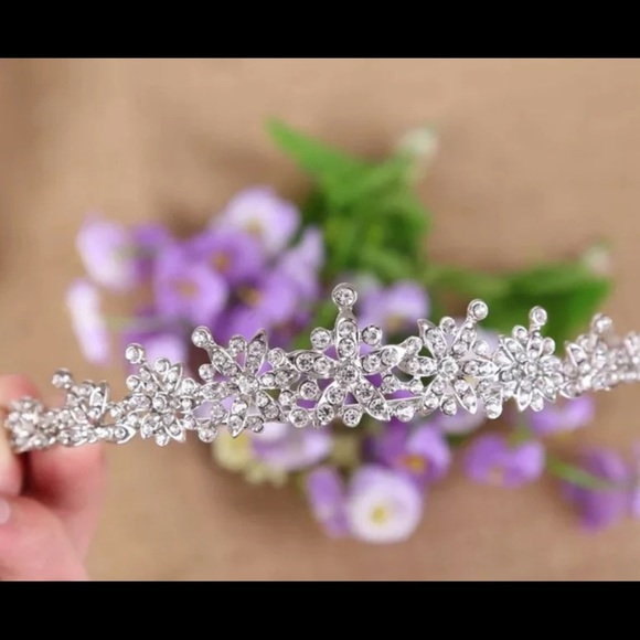Small Princess Wedding Tiara - Picture 2 of 3